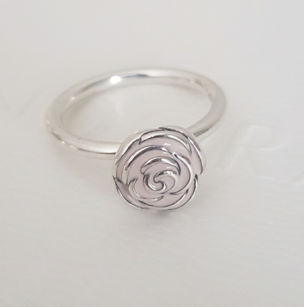 Pandora Rose Garden Ring